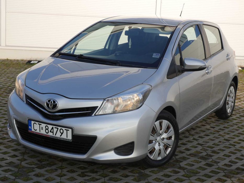Toyota Yaris 1.4 D * SALON POLSKA * KLIMA 2 komplety opon