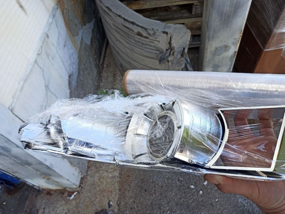 Маска фары Superb 2 ( суперб) 3t B6
Новая
Новая, без установки на авто