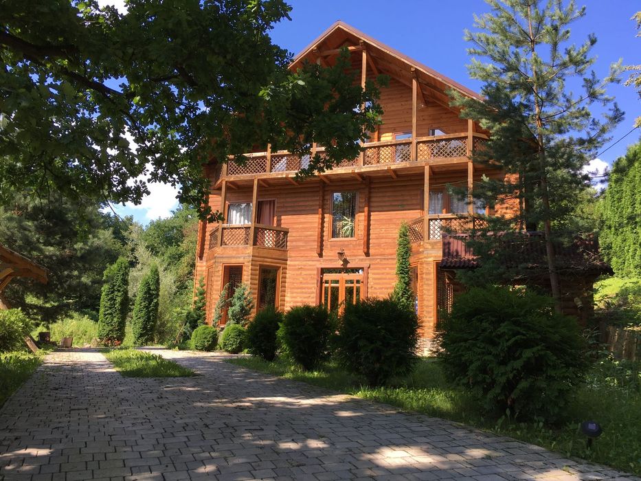 Продам готельний комплекс в Карпатах