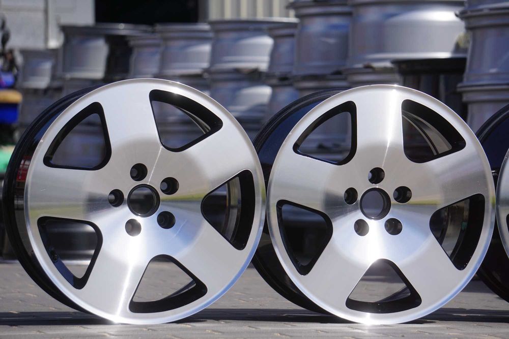 Alufelgi oryginał AUDI 4B3601025D 5x112 8Jx17 et35 cb57,1mm w czarnym lakierze, front cnc