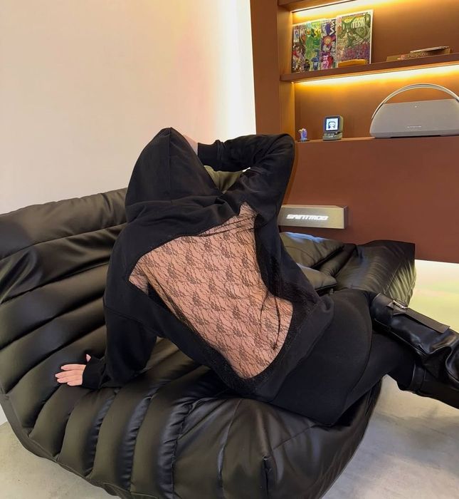 Женское худи с кружевной спинкой кофта оверсайз черная