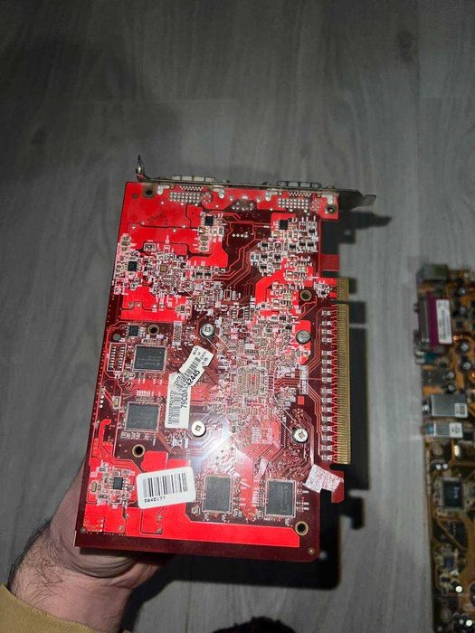 Відеокарта ASUS EAH2600PRO 256M