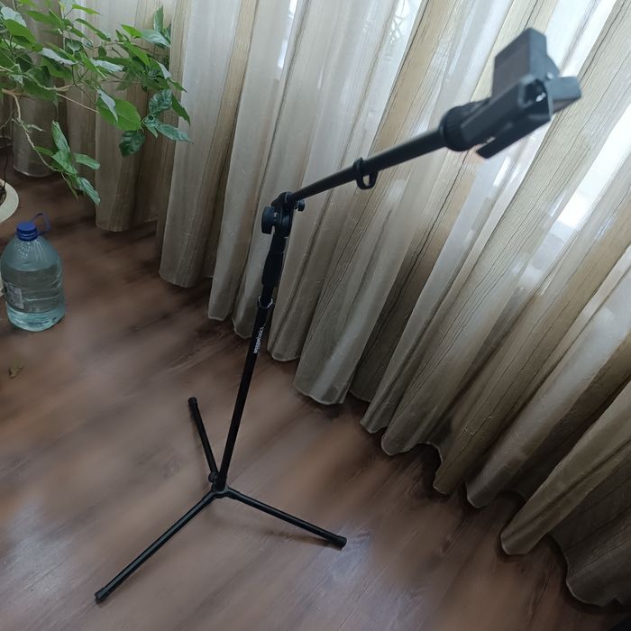 Штатив для микрофона