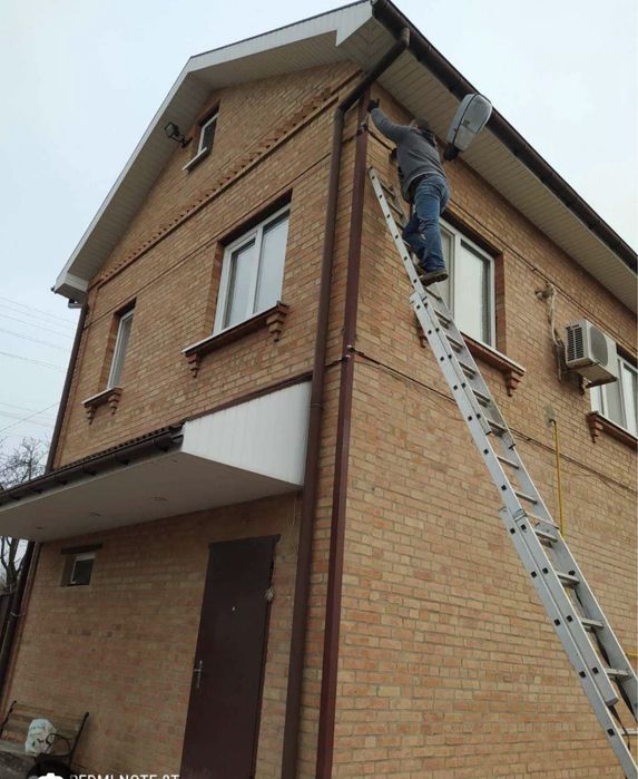 Стяжка будинку арматурою та металевими кутиками. Посилення стін