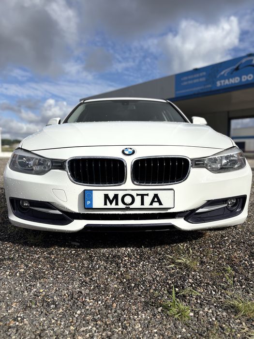 BMW F31 318d Sport 2.0d (Nacional )