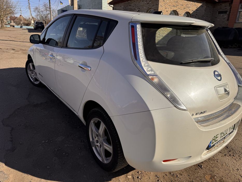 Аренда авто nissan leaf 40-50kWt 300+ км