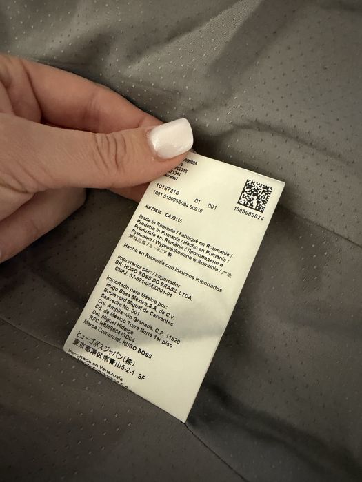 Пальто жіноче HUGO BOSS на осінь та весну