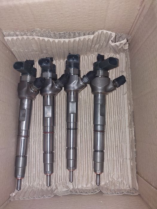 4 Injetores Bosch Golf 7 1.6 TDI CRKB – Retirados por falha mecânica