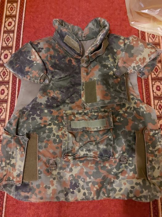 Військовий жилет стан відмінний