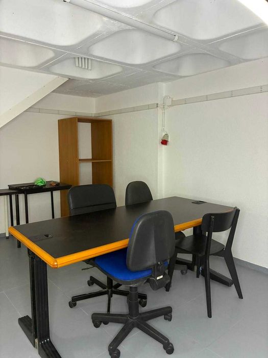 Arrenda Escritorio Loja 250m2 Av. Joao XXI