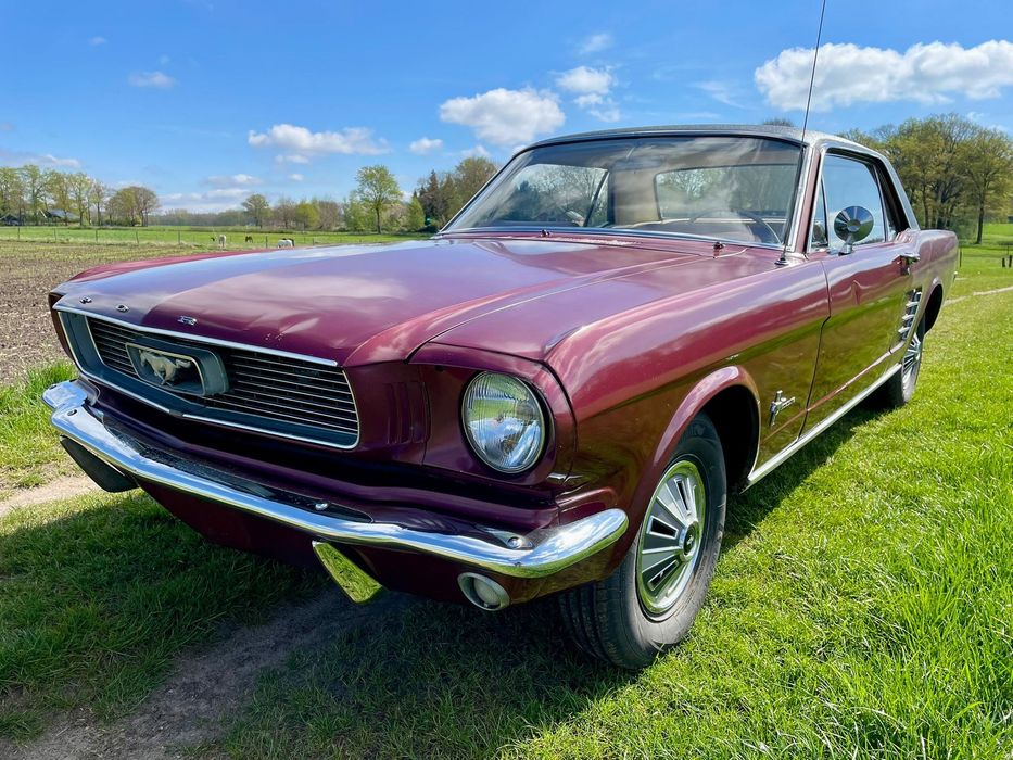 Ford Mustang
