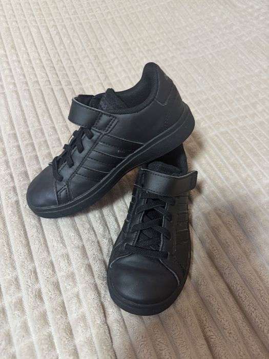 Взуття дитяче Adidas