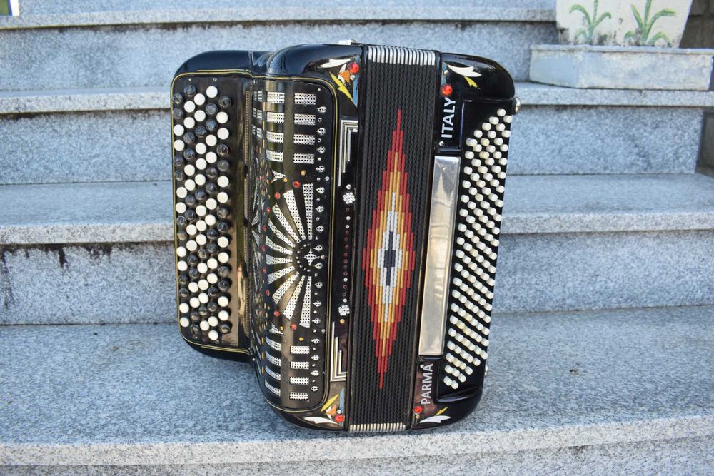 Acordeao Italiano 4 Voz 120 Baixos.N 399
