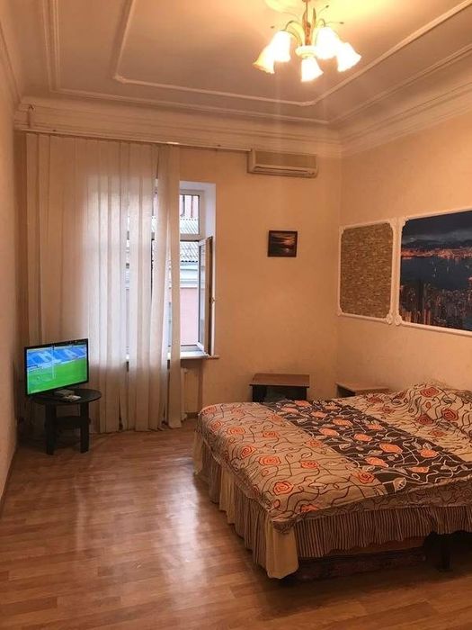 Подобово Хрещатик Вільна зараз! вул. Прорізна 10, 2 кімнати окреміВсі