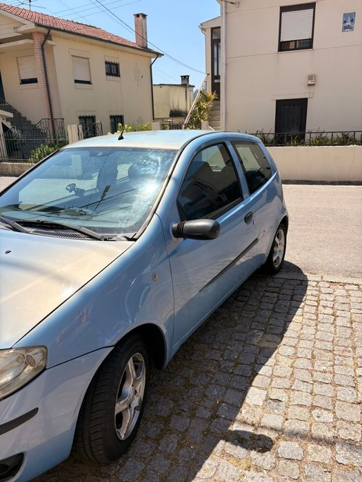 Carro  Fiat punto — photo 3