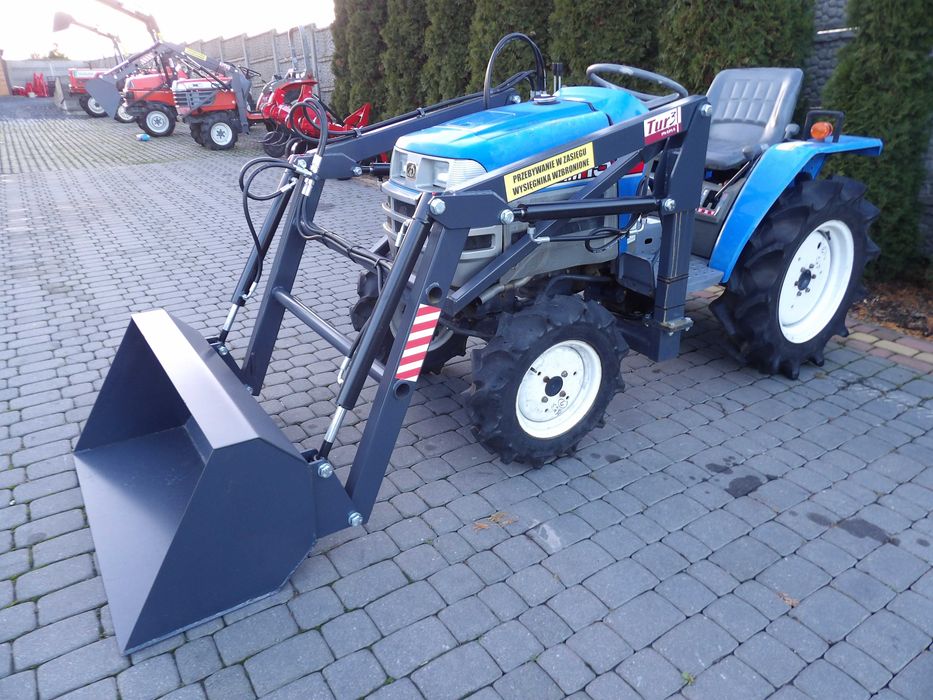Iseki TM 15 15KM 4x4 Wspomaganie mini traktorek Tur traktor ogrodniczy