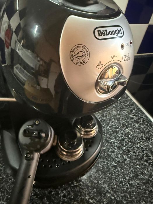 Máquina de café DeLonghi