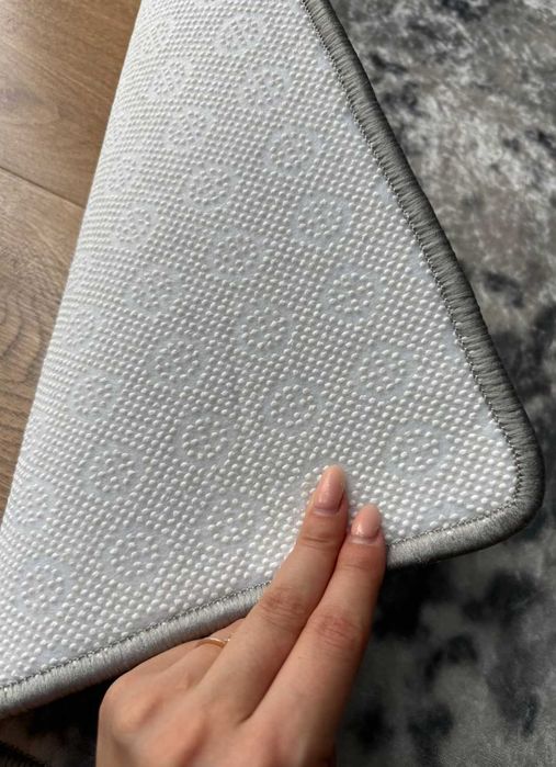 Килим у вітальню спальню дитячий безворсовий ковер антиковзаючий велюр