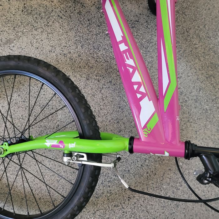 Bicicleta Infantil XTRAIL Aro 20 – Excelente Estado