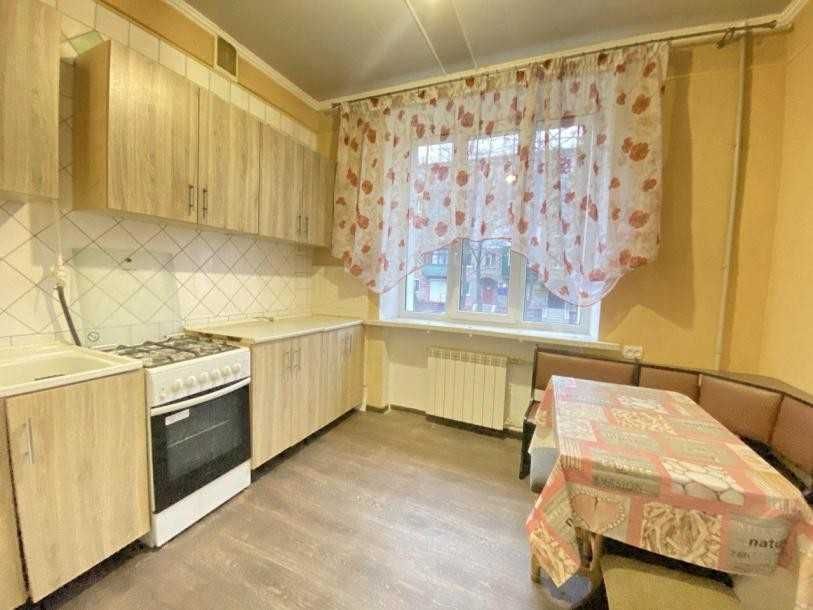 Продам  2х  комнатную квартиру  54  кв.м. Дворец Спорта, Новые Дома