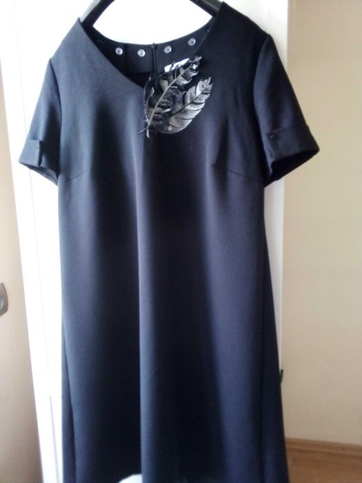 Sukienka czarna elegancka Blue Shadow r.44