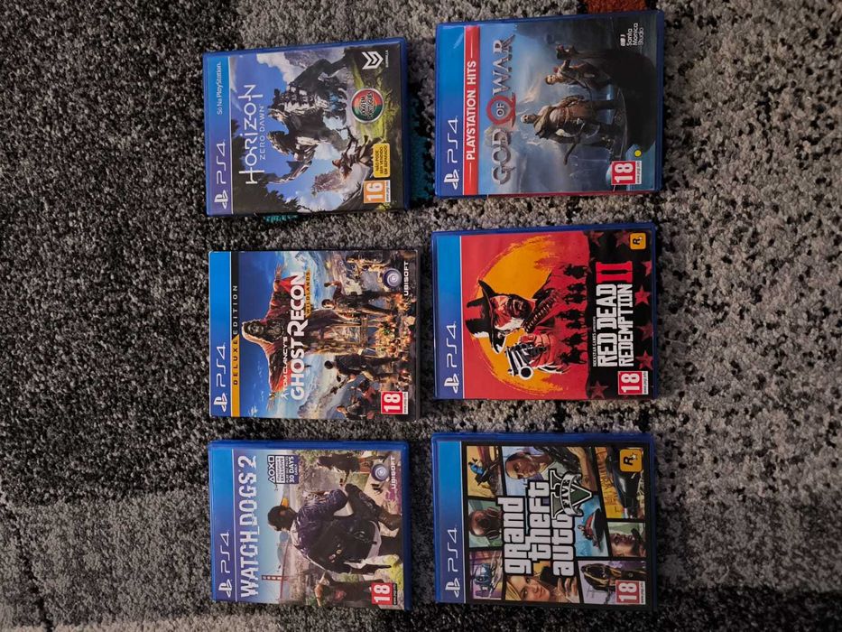 PS4 + 2 comandos + 6 jogos