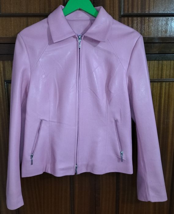 Casaco Rosa em pele sintética