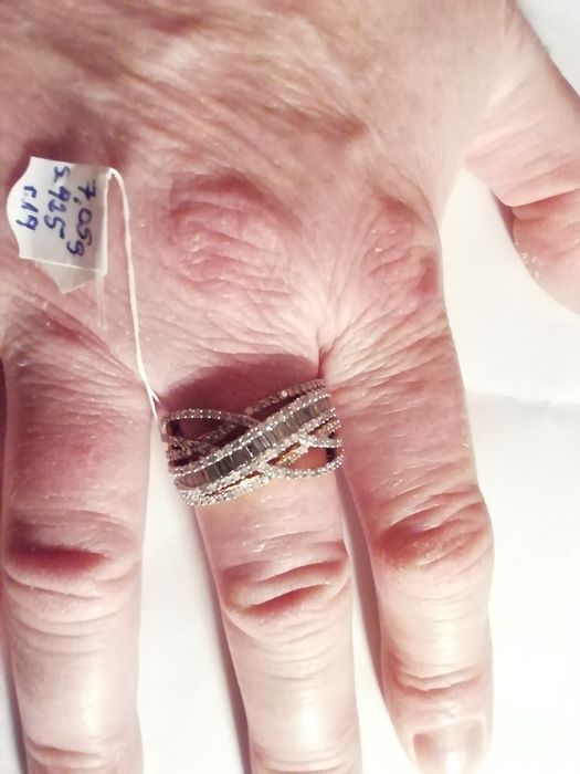 Pierścionek srebrny pr. 925 pozłacany z diamentami 1,56 ct.,certyfikat