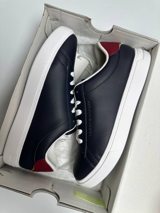 Tommy Hilfiger r.37