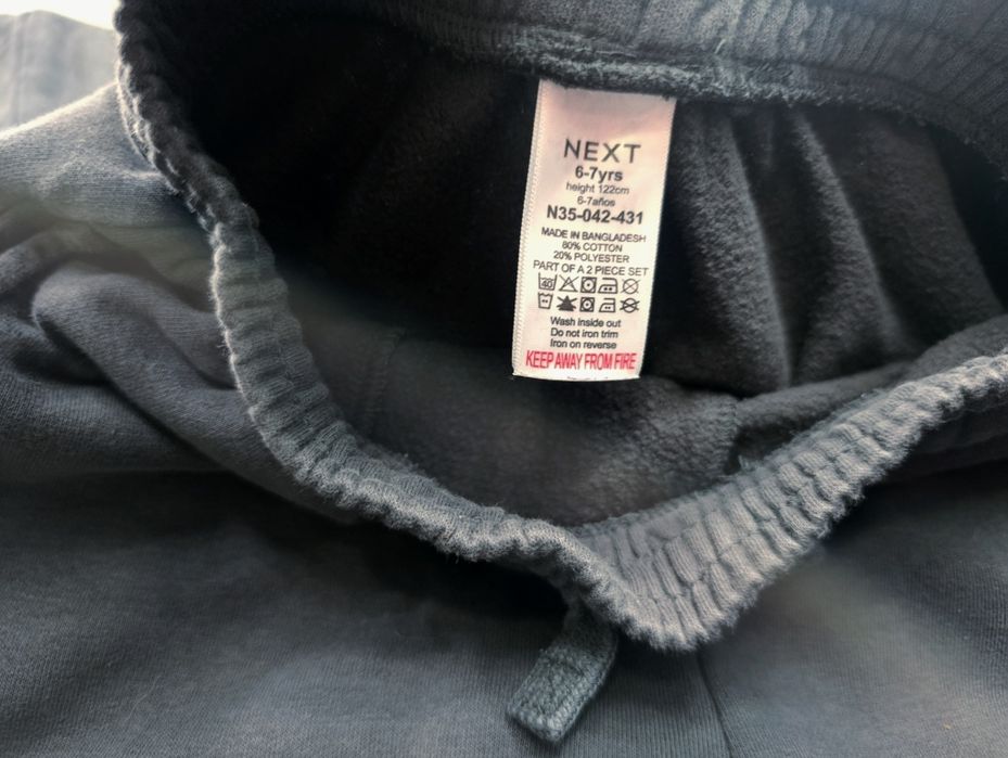 Костюм теплый для мальчика Next,на 6-7 лет,122-128см