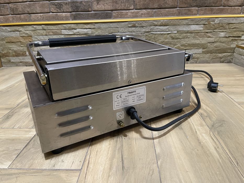 Гриль контактний Frosty SP-1C1 верх рифлений / низ рифлений