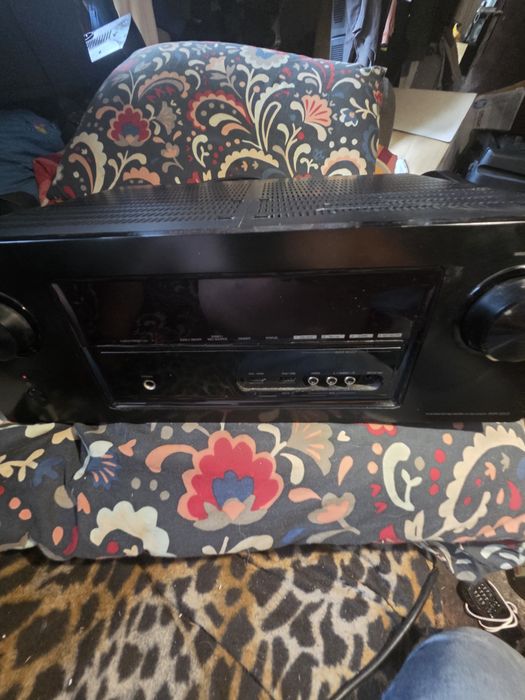 Amplituner denon 7.1