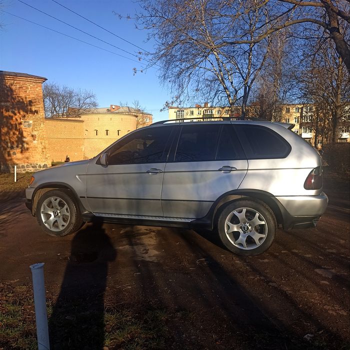 BMW X5 E53       .