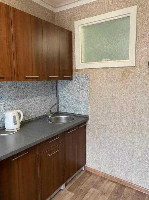 Продам 1 комнатную квартиру возле метро ХТЗ.