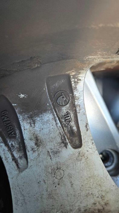Koła letnie 16 cali Skoda Superb felgi aluminiowe opony 205/55R16