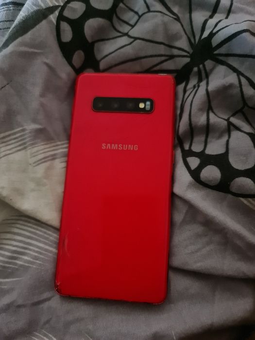 Самсунг s10+ 128