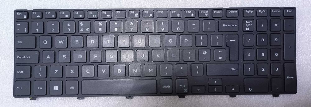 Клавіатура для ноутбука DELL  (Inspirion 15 33308 3878)