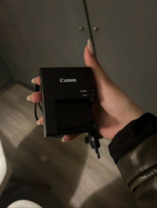 Camera Canon EOS 4000D