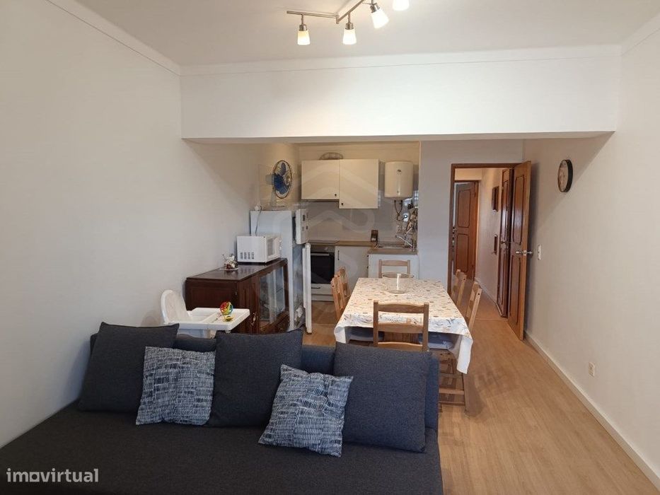 Apartamento T1 a 100 metros da Praia de Quarteira, Algarve