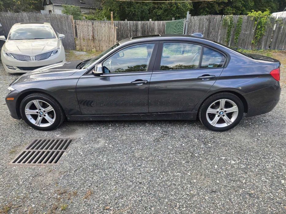BMW 320i      2015