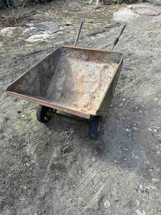 Тачка будівельна (садова)