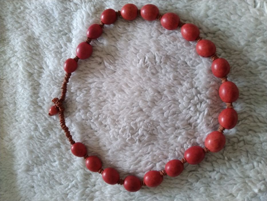 Colares indígenas Amazônia " MAUES " Brasil.