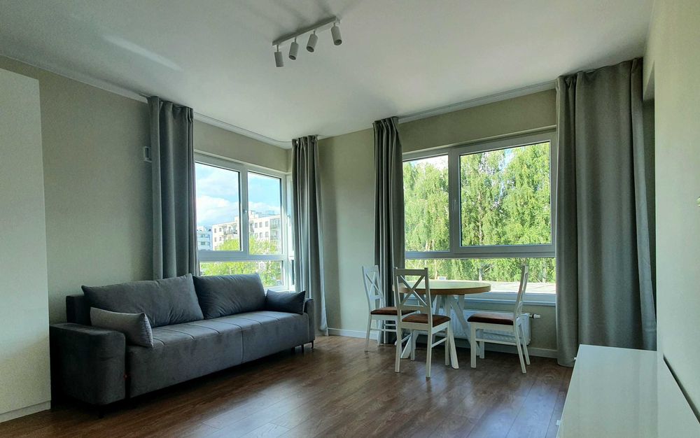 Dwa pokoje, 48m, osobna kuchnia,Osiedle Urbino,blisko Parku Szczęśliwickiego