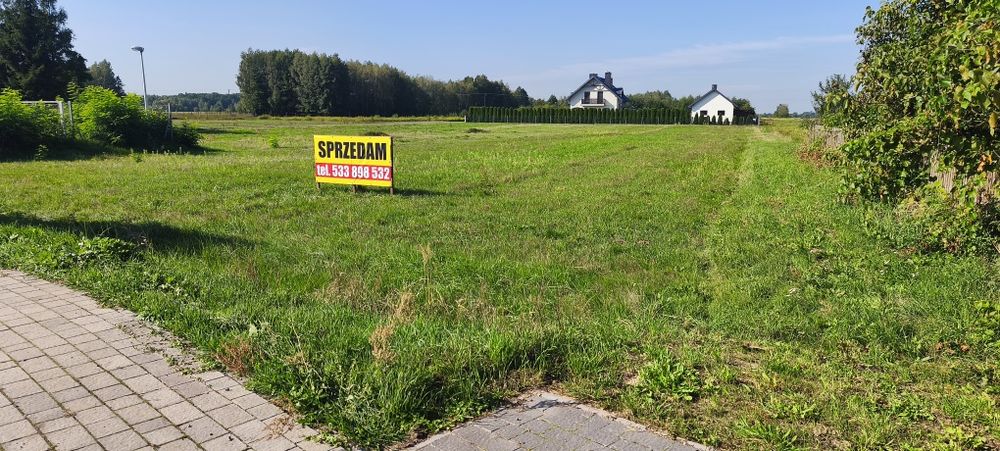 Sprzedam działkę budowlaną Krawce gm Grębów