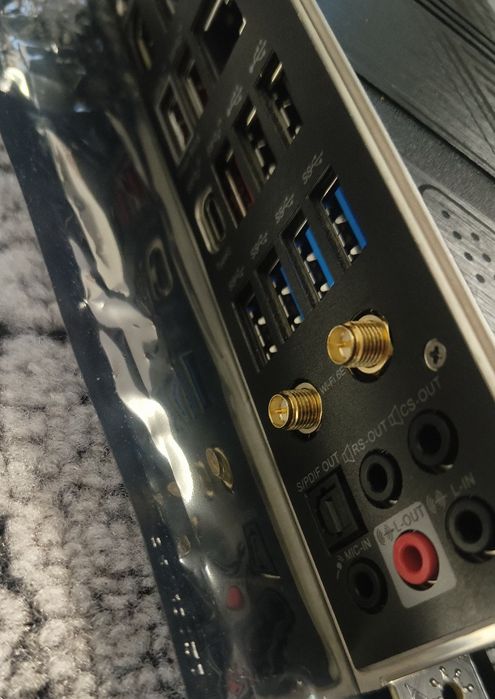 Продам материнську плату MSI B650 Tomahawk WiFi