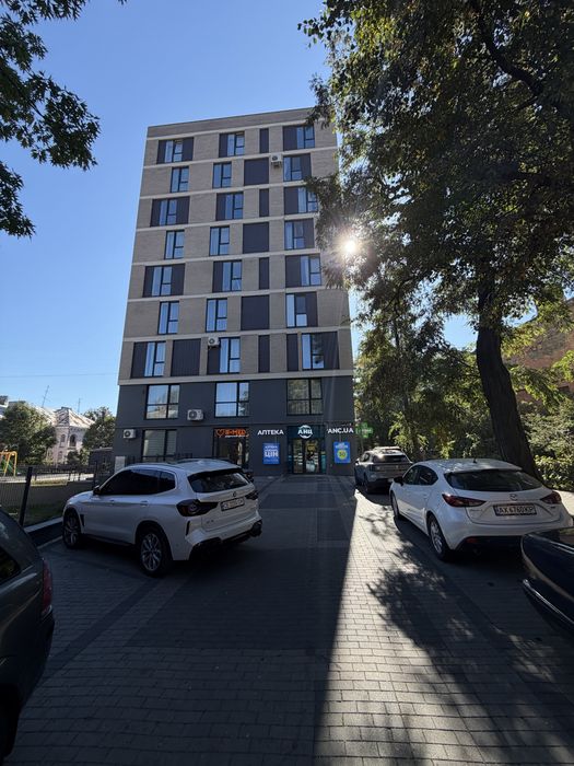 2 кімнатна в ЦЕНТРІ  р-н ПАРКУ ШЕВЧЕНКА 2 поверх