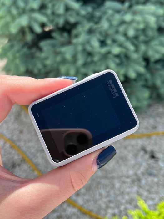 Екшн-камера GoPro Hero 7 white в кейсі