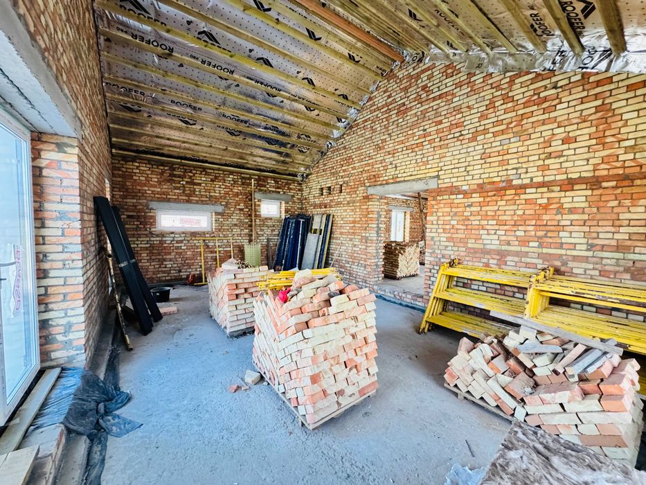 Новий кирпичний будинок 110 м² . Готовий до внутрішнього оздоблення