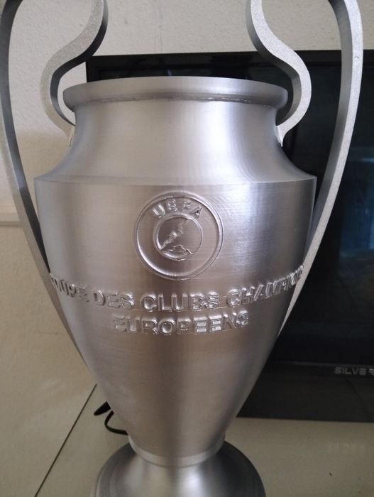 Champions League troféu 52cm