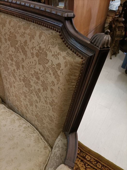 Terno em Tecido Adamascado